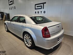 Chrysler 300C vaihtoauto