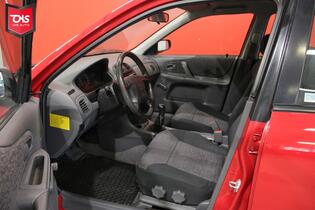 Mazda 323 vaihtoauto