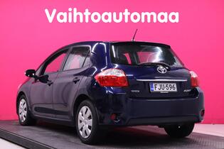 Toyota Auris vaihtoauto