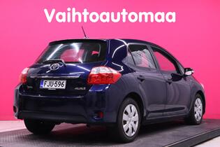 Toyota Auris vaihtoauto
