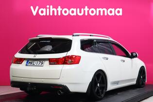 Honda Accord vaihtoauto