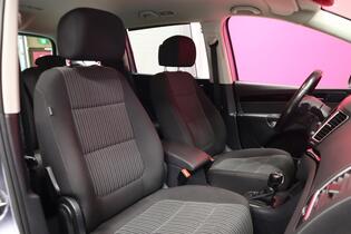 SEAT Alhambra vaihtoauto