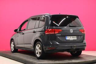 Volkswagen Touran vaihtoauto