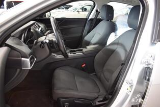 Jaguar XE vaihtoauto