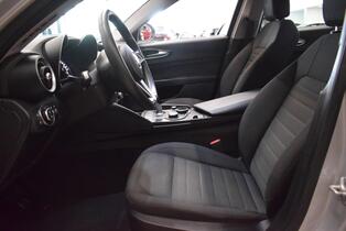 Alfa Romeo Giulia vaihtoauto