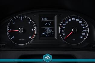 Volkswagen Caravelle vaihtoauto