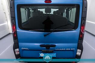 Opel Vivaro vaihtoauto