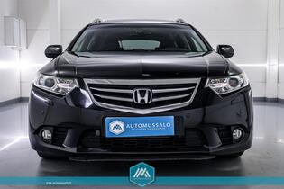 Honda Accord vaihtoauto