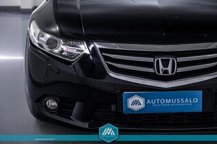 Honda Accord vaihtoauto