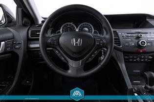 Honda Accord vaihtoauto