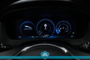 Jaguar F-PACE vaihtoauto