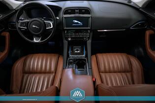 Jaguar F-PACE vaihtoauto