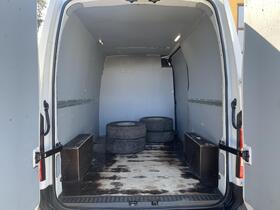 Nissan NV400 vaihtoauto