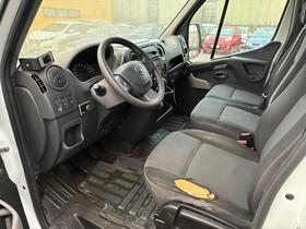 Nissan NV400 vaihtoauto