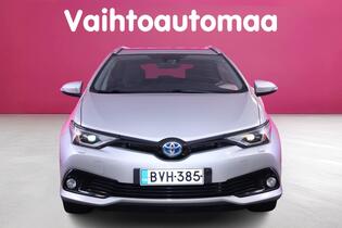 Toyota Auris vaihtoauto