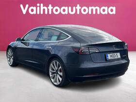 Tesla Model 3 vaihtoauto