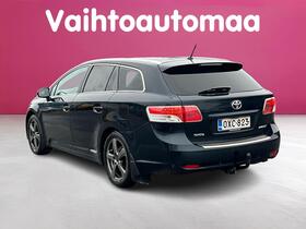 Toyota Avensis vaihtoauto