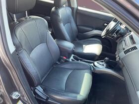 Mitsubishi Outlander vaihtoauto