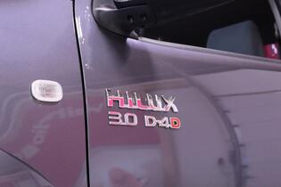 Toyota Hilux vaihtoauto