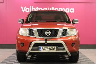 Nissan Navara vaihtoauto