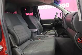 Nissan Navara vaihtoauto