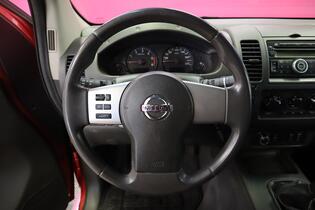 Nissan Navara vaihtoauto