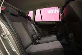 Volkswagen Golf Sportsvan vaihtoauto