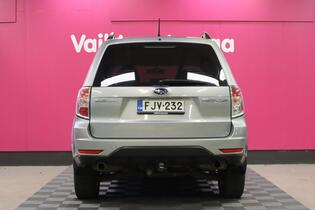 Subaru Forester vaihtoauto