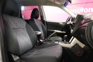 Subaru Forester vaihtoauto
