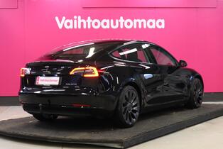 Tesla Model 3 vaihtoauto