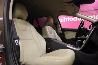 Volvo V60 Cross Country vaihtoauto