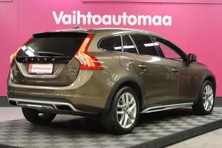 Volvo V60 Cross Country vaihtoauto