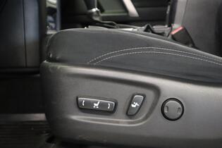 Toyota Land Cruiser vaihtoauto