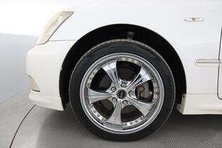 Toyota Crown vaihtoauto