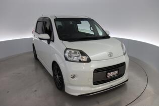 Toyota Porte vaihtoauto