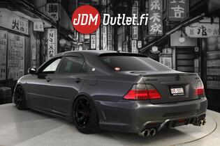 Toyota Crown vaihtoauto