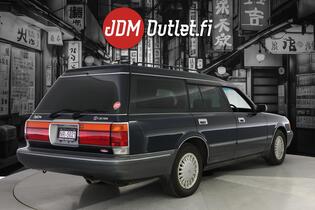 Toyota Crown vaihtoauto