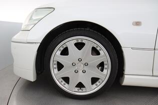 Toyota Celsior vaihtoauto