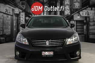 Toyota Crown vaihtoauto