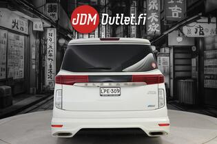 Nissan Elgrand vaihtoauto