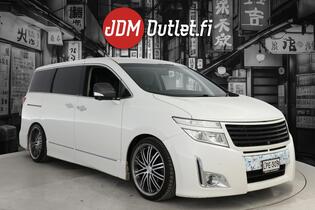 Nissan Elgrand vaihtoauto