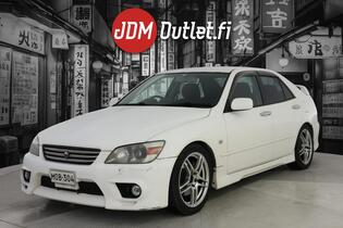 Toyota Altezza vaihtoauto