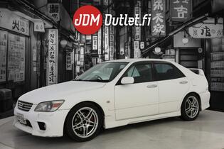 Toyota Altezza vaihtoauto