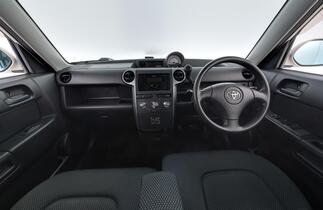 Toyota BB vaihtoauto