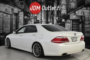 Toyota Crown vaihtoauto