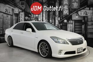 Toyota Crown vaihtoauto