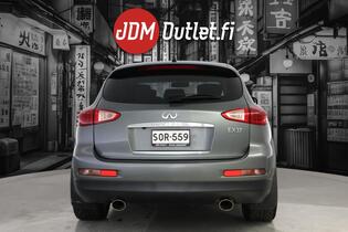 Nissan Skyline vaihtoauto