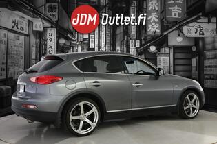 Nissan Skyline vaihtoauto