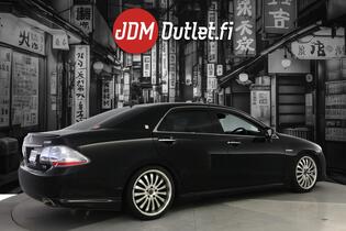 Toyota Crown vaihtoauto