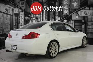 Nissan Skyline vaihtoauto